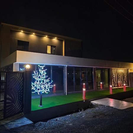Isly alojamiento Nadi Exterior foto